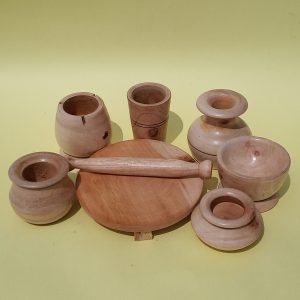 IMG_20200303_122554-scaled-1.jpg কাঠের খেলনা সেট জোলা ভাতি (chw-001)