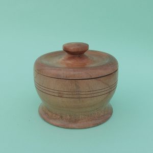 IMG_20200531_153615-scaled-1.jpg কাঠের পাউডারবক্স (chw-021)