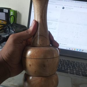 fuldani.jpeg কাঠের ফুলদানী মাঝারি ( chw-063 )